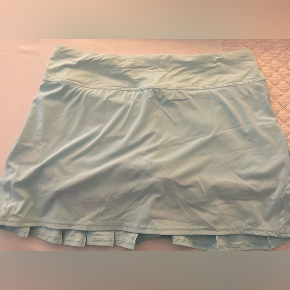 Size 8 blue Lululemon skirt.